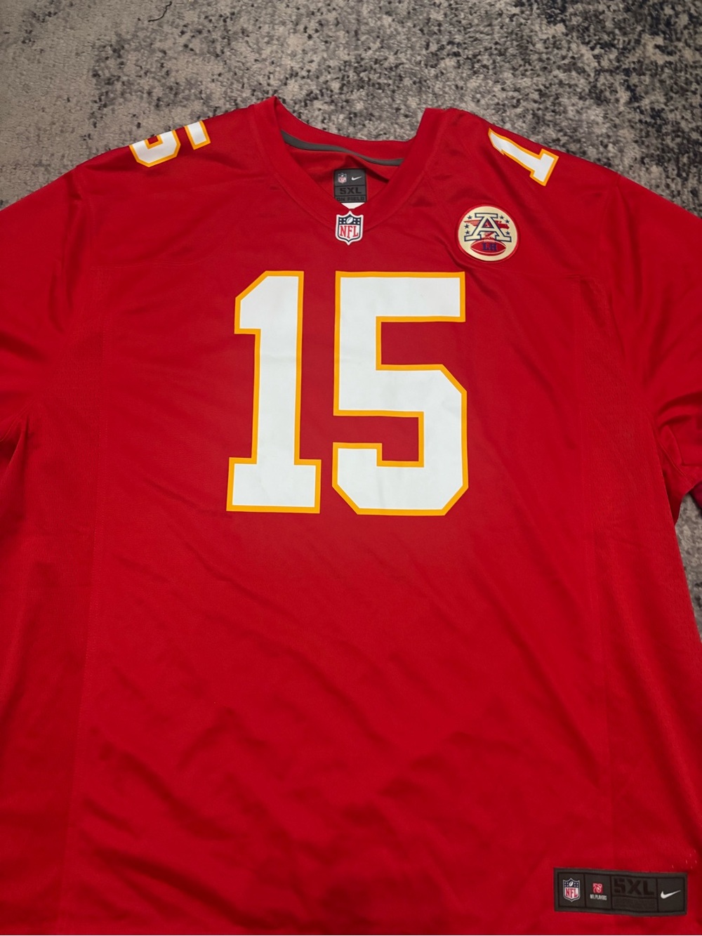 Official Nike Patrick Mahomes stitched #15 Jersey Football Chiefs 5XL KC - Picture 1 of 10